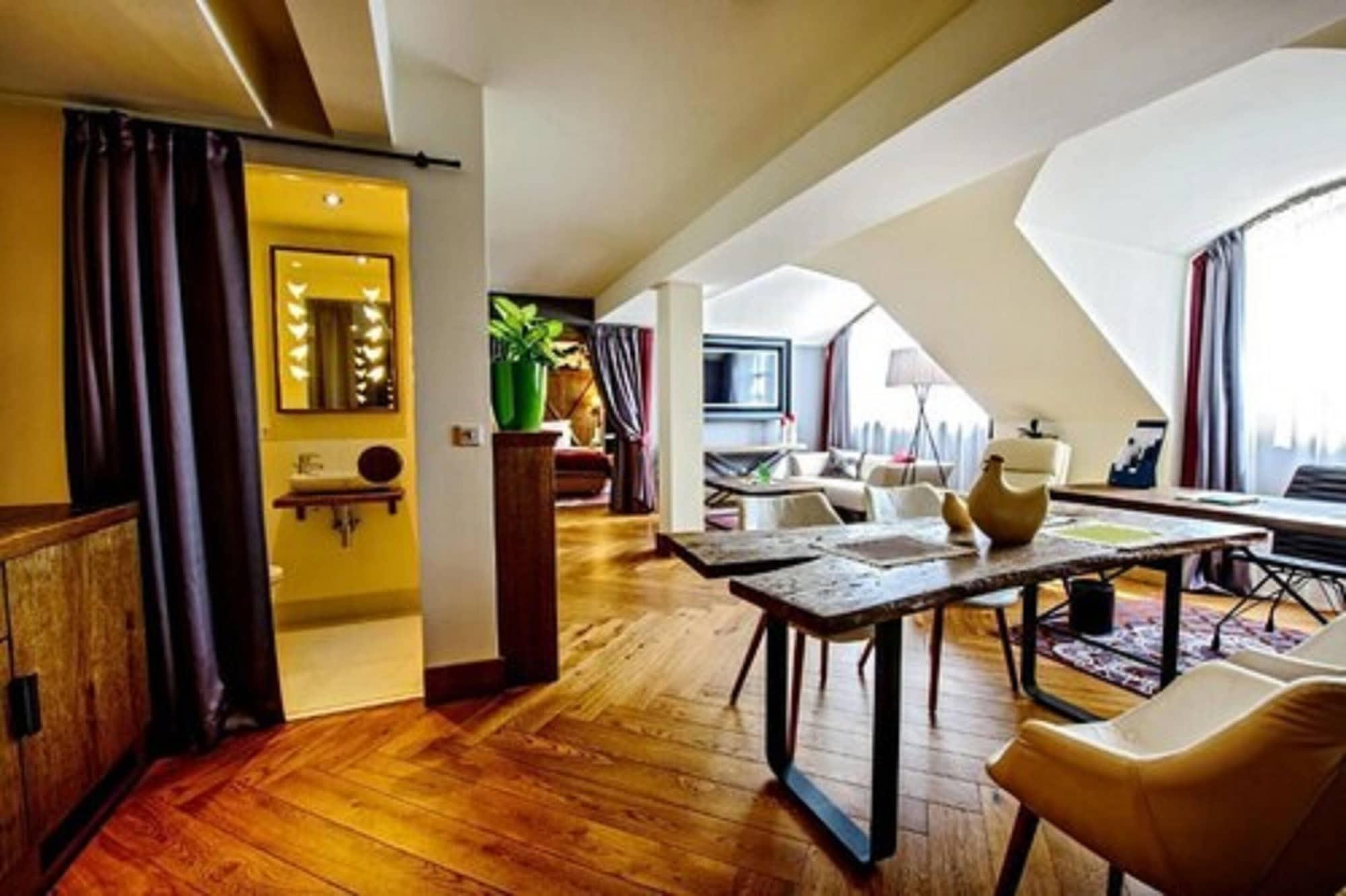 Hotel Bristol Tradition And Luxury Rzeszów Eksteriør billede Suite
