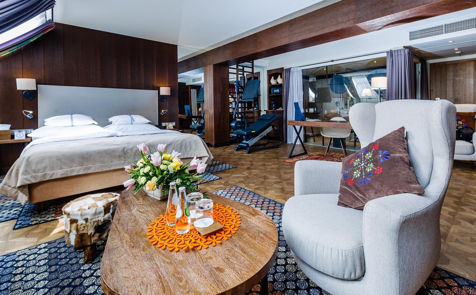 Hotel Bristol Tradition And Luxury Rzeszów Eksteriør billede Suite
